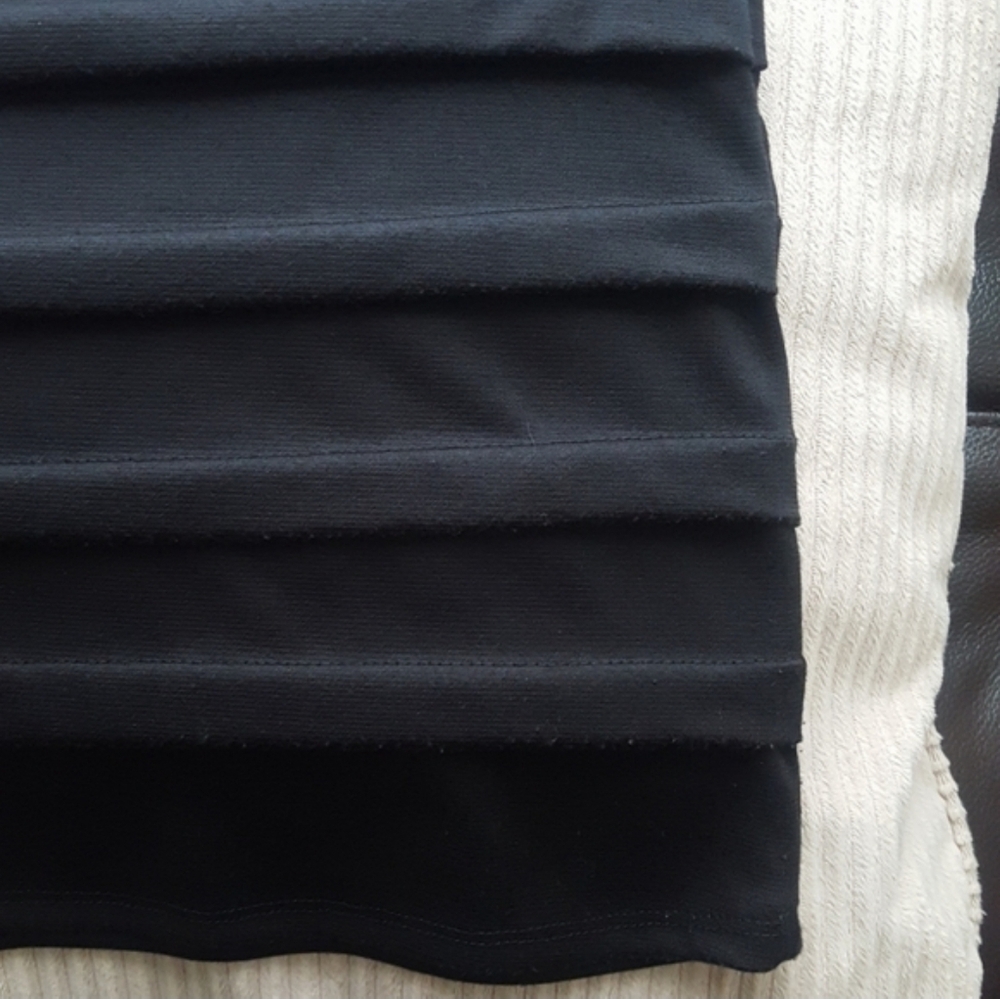 Black Mini Skirt - Picture 6 of 9